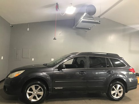 Used 2013 Subaru Outback 2.5i Limited w/ Moonroof Pkg image 6