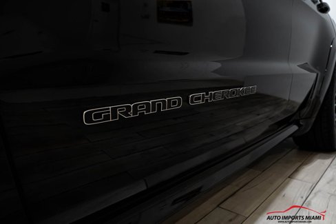 Used 2018 Jeep Grand Cherokee Trackhawk image 12