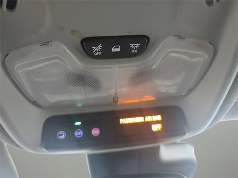 Used 2022 Buick Encore GX Preferred w/ Sport Touring Package image 24