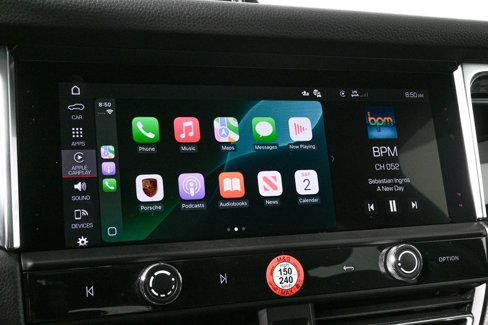 Used 2025 Porsche Macan image 16