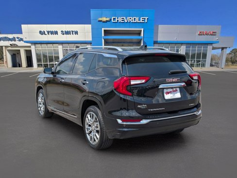 Used 2022 GMC Terrain Denali w/ LPO, Cargo Package image 7
