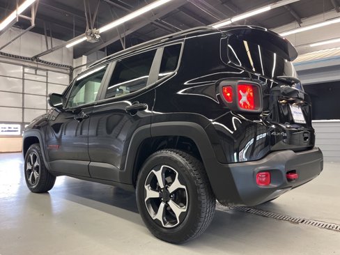 Used 2019 Jeep Renegade Trailhawk image 5