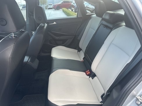 Used 2019 Volkswagen Jetta R-Line image 10