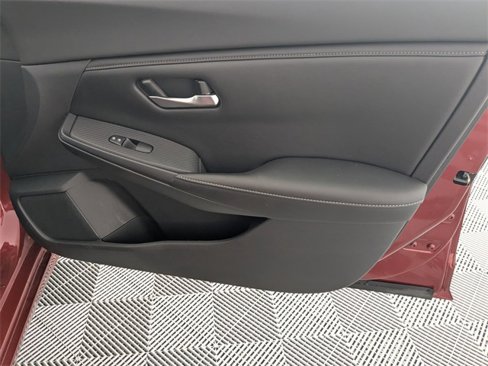Used 2021 Nissan Sentra SV image 31