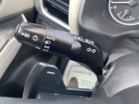 Used 2023 Nissan Rogue SL w/ SL Premium Package image 21
