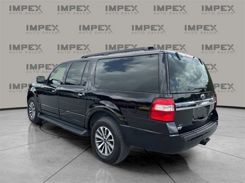 Used 2017 Ford Expedition EL XLT image 3