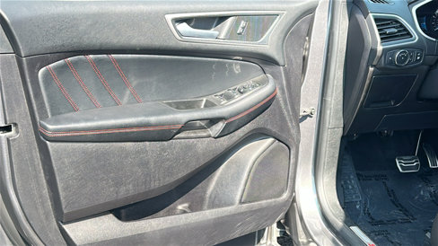 Certified 2021 Ford Edge ST-Line image 23