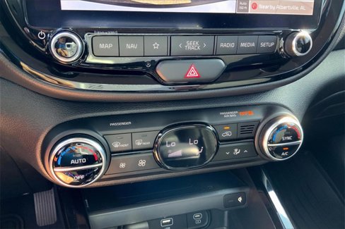 Used 2024 Kia Soul EX image 32