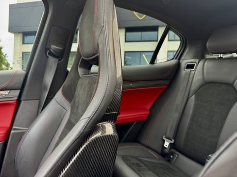 Used 2019 Alfa Romeo Stelvio Quadrifoglio image 23