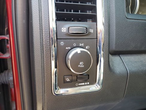 Used 2017 RAM 1500 Laramie w/ Convenience Group image 17