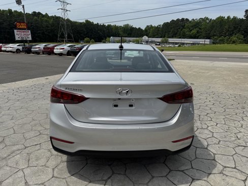 Used 2019 Hyundai Accent SEL image 11