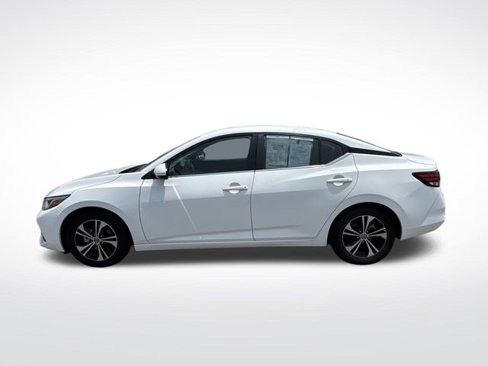 Used 2022 Nissan Sentra SV image 2