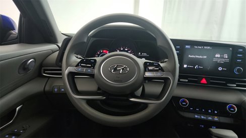 Used 2023 Hyundai Elantra SEL image 16