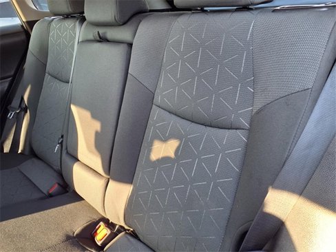 Used 2021 Toyota RAV4 XLE image 9