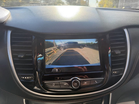 Used 2018 Chevrolet Trax LS image 3