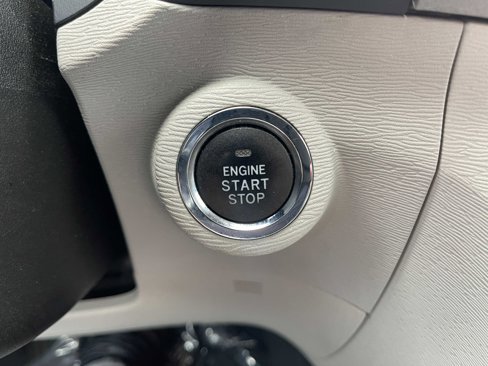 Used 2012 Toyota Venza XLE image 25