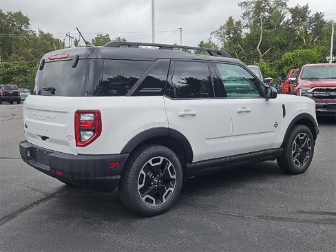 Certified 2022 Ford Bronco Sport Outer Banks w/ Tech Package image 3