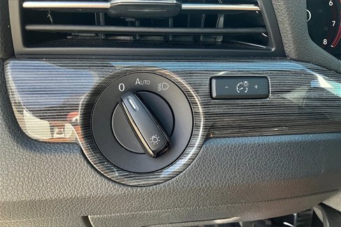 Certified 2021 Volkswagen Passat 2.0T R-Line image 28