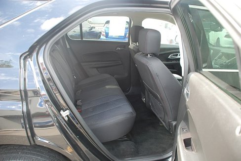 Used 2017 Chevrolet Equinox LT image 17