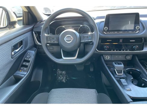 Used 2021 Nissan Rogue SV image 15