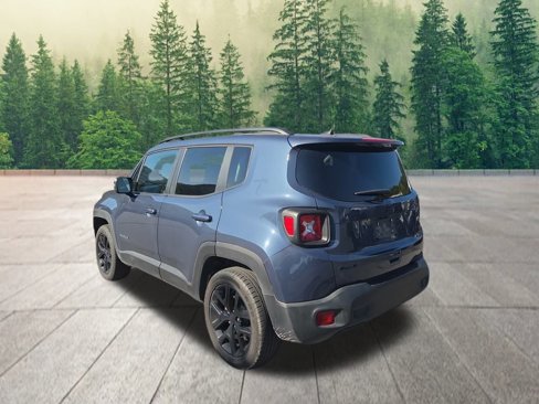 Used 2023 Jeep Renegade Altitude image 4