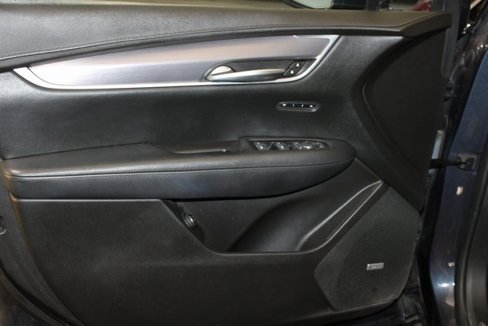 Used 2018 Cadillac XT5 Luxury w/ Driver Awareness Package image 21
