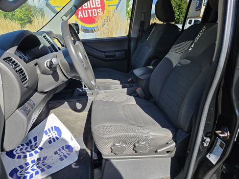 Used 2014 Nissan Xterra PRO-4X image 2