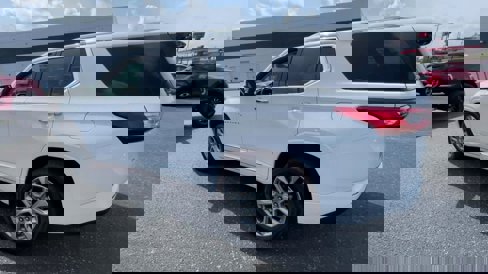 Used 2021 Chevrolet Traverse Premier image 7