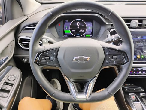 Used 2023 Chevrolet Bolt EUV LT w/ Convenience Package image 11