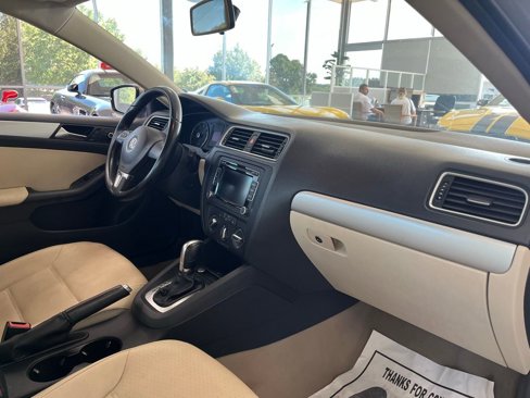 Used 2014 Volkswagen Jetta SE image 19