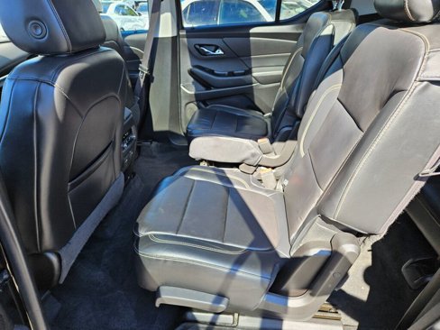 Used 2018 Chevrolet Traverse LT image 17