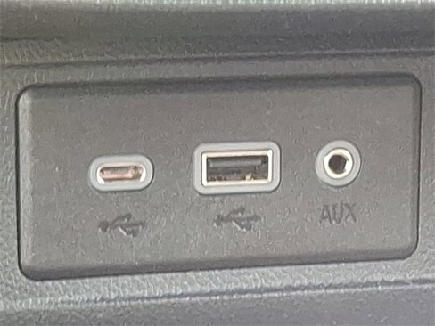 Certified 2022 Buick Encore GX Select image 25