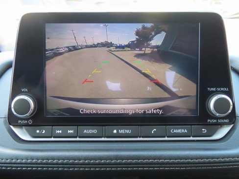Used 2023 Nissan Rogue SV image 8