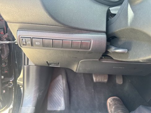 Used 2023 Toyota Corolla LE image 13