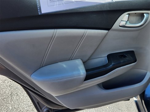 Used 2013 Honda Civic Hybrid Sedan image 11