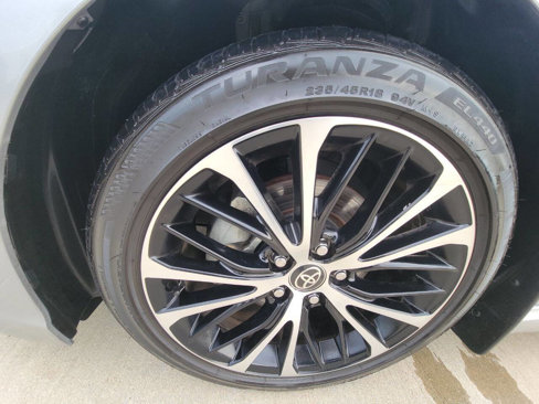 Used 2020 Toyota Camry SE image 16