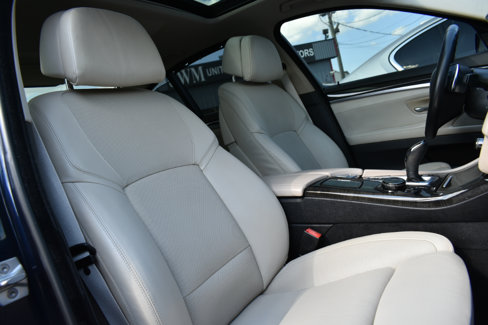 Used 2015 BMW 550i Sedan image 32