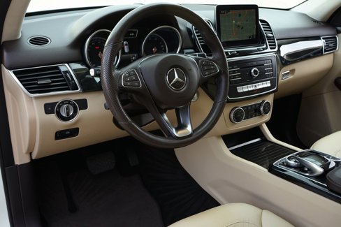 Used 2017 Mercedes-Benz GLE 350 image 2