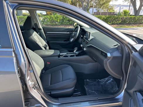Used 2021 Nissan Altima 2.5 SV image 36