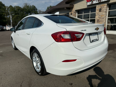 Used 2018 Chevrolet Cruze LT image 8