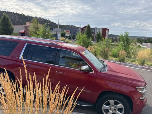 Used 2015 Chevrolet Suburban LTZ image 8