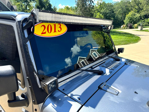 Used 2013 Jeep Wrangler Unlimited Sahara w/ Dual Top Group image 33