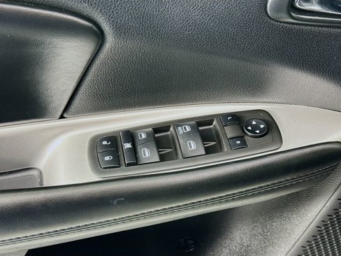 Used 2016 Dodge Journey SXT w/ Comfort/Convenience Group image 16