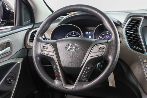 Used 2017 Hyundai Santa Fe SE image 12