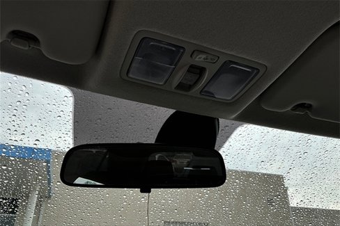 Used 2022 Hyundai Venue SEL image 24