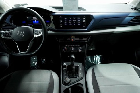 Certified 2022 Volkswagen Taos SE image 13