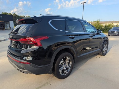 Used 2023 Hyundai Santa Fe SEL w/ Winter Weather Package image 3