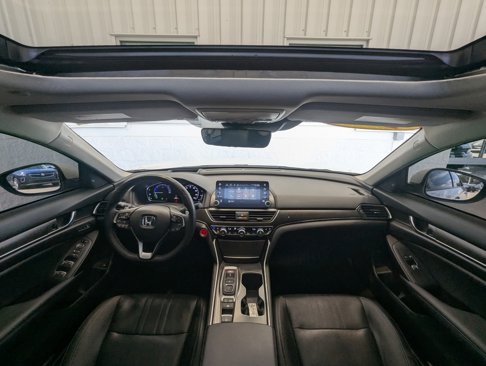 Used 2019 Honda Accord Touring image 30