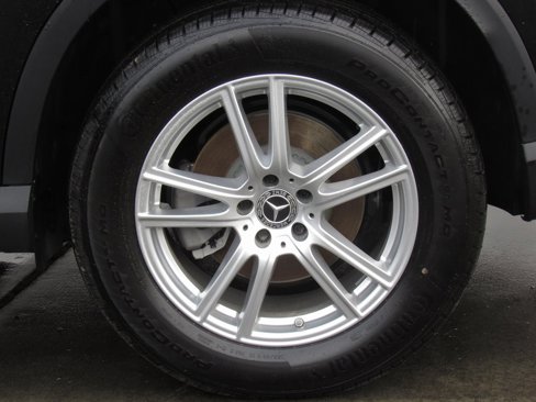 Certified 2025 Mercedes-Benz GLC 300 4MATIC image 37