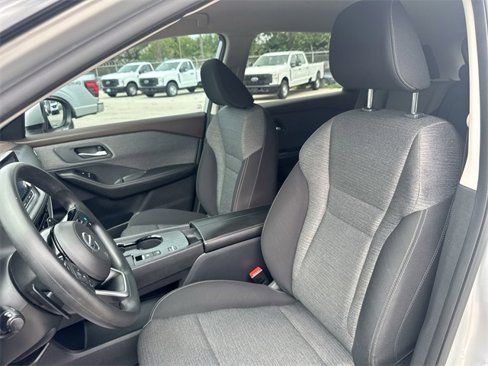 Used 2021 Nissan Rogue SV image 17